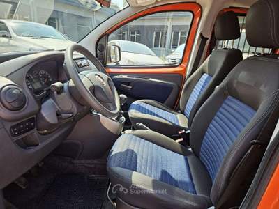 Fiat QUBO 1.4 8V 77CV Natural Power Arancione usata Torino