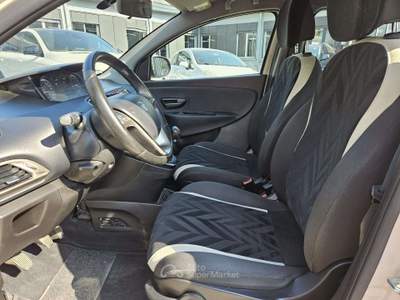 Lancia Ypsilon 1.2 69 CV Opening Edition Beige usata Torino