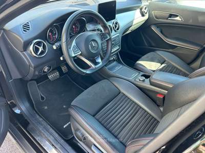 Mercedes-Benz GLA GLA 200 d Automatic 4Matic Premium Nero usata Velletri