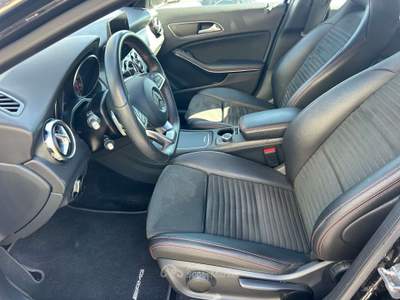 Mercedes-Benz GLA GLA 200 d Automatic 4Matic Premium Nero usata Velletri