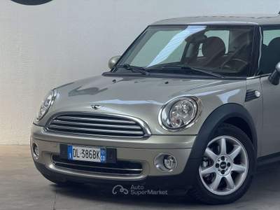 MINI Cooper Mini 1.6 Cooper 120cv CAMBIO AUTOMATICO UNIPRO CRONOLOGIA TAGLIANDI NEOPATENTATI Oro usata Castenedolo