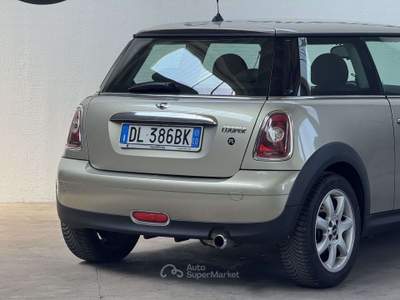 MINI Cooper Mini 1.6 Cooper 120cv CAMBIO AUTOMATICO UNIPRO CRONOLOGIA TAGLIANDI NEOPATENTATI Oro usata Castenedolo