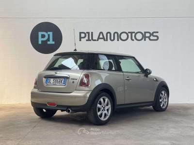 MINI Cooper Mini 1.6 Cooper 120cv CAMBIO AUTOMATICO UNIPRO CRONOLOGIA TAGLIANDI NEOPATENTATI Oro usata Castenedolo