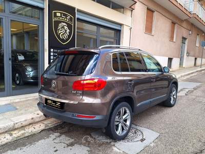 Volkswagen Tiguan Sport & Style BlueMotion Technology Marrone usata Castellana Grotte