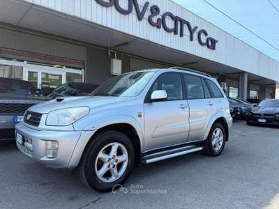 Toyota RAV4 5p 2.0 d-4d 16v Grigio usata Lallio