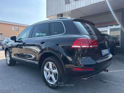 Volkswagen Touareg 3.0 V6 tdi  204cv tiptronic Nero usata Lallio