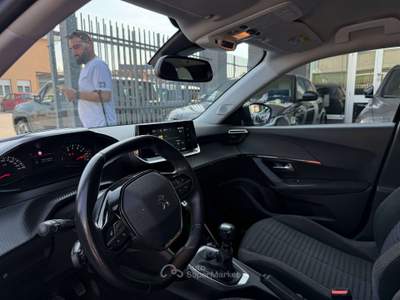 Peugeot 2008 1.2 / 55000 KM Nero usata Lallio