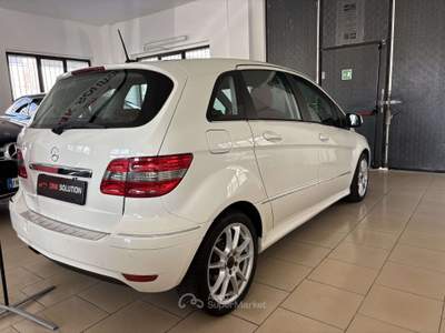 Mercedes-Benz Classe B Premium auto**UNICO PROPIETARIO** Bianco usata Trezzano sul Naviglio