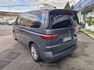 Volkswagen Multivan 2.0 TDI 150CV DSG Life Grigio usata Bareggio