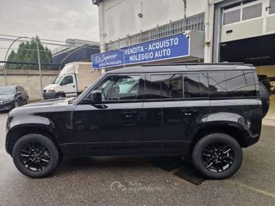 Land Rover Defender 110 3.0D I6 300 CV AWD X-Dynamic Nero usata Bareggio