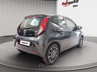 Toyota Aygo Aygo 5p 1.0 x-play 72cv Grigio usata Bra