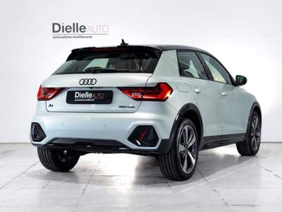 Audi A1 A1 allstreet 30 1.0 tfsi Identity Contrast 116cv s tronic Argento usata Borgaro Torinese