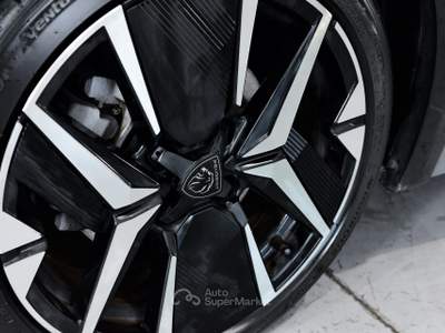 Peugeot 208 208 1.2 hybrid GT 145cv e-dcs 6 Grigio usata Borgaro Torinese