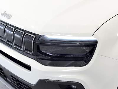 Jeep Avenger Avenger 1.2 turbo Summit fwd 110cv Mhev Bianco usata Borgaro Torinese