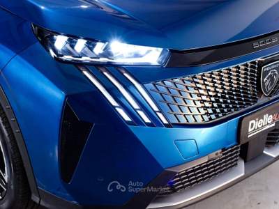 Peugeot 5008 5008 1.2 hybrid GT 145cv 7p.ti e-dcs6 Blu/Azzurro usata Borgaro Torinese