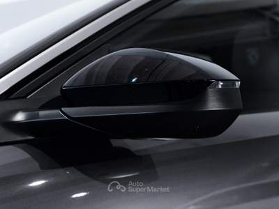 Peugeot 3008 3008 1.2 hybrid GT 145cv e-dcs6 Grigio usata Borgaro Torinese