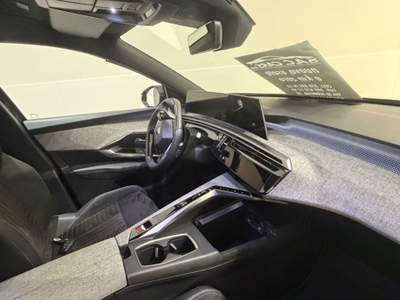 Peugeot 3008 Hybrid 136 e-DCS6 GT Grigio usata Mondragone