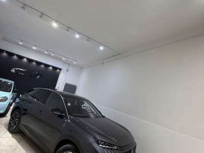 Peugeot 3008 Hybrid 136 e-DCS6 GT Grigio usata Mondragone
