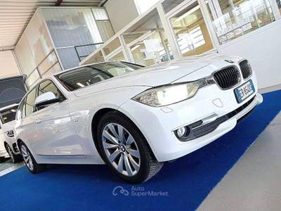 BMW Serie 3 318d 318 D Touring MODERN MANUALE LED 17" NAVI Bianco usata Creazzo