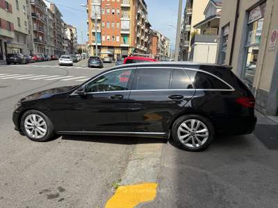 Mercedes-Benz Classe C MERCEDES 220 PREMIUM Nero usata Torino