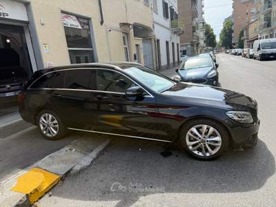 Mercedes-Benz Classe C MERCEDES 220 PREMIUM Nero usata Torino