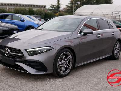 Mercedes-Benz Classe A Line Advanced Plus KM 9.000-LUCI AMBIENTE Grigio usata Caerano di San Marco