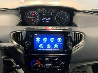 Lancia Ypsilon 1.0 Benzina Hybrid Ecochic Gold 5 Porte Nero usata Qualiano