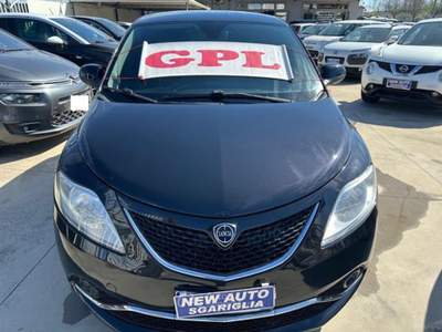 Lancia Ypsilon GPL Gold Nero usata Qualiano