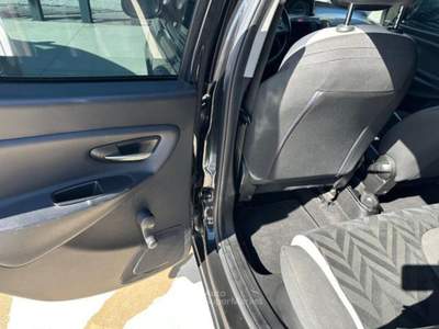 Lancia Ypsilon GPL Gold Nero usata Qualiano