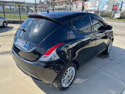 Lancia Ypsilon GPL Gold Nero usata Qualiano
