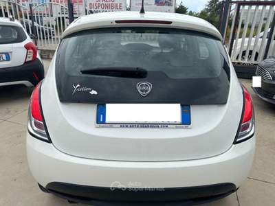 Lancia Ypsilon 95 CV 5P. S&S Elefantino Bianco usata Qualiano