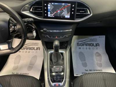 Peugeot 308 1.6 Diesel Automatico EAT6 Business Grigio usata Qualiano