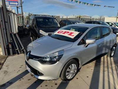 Renault Clio GPL 5 porte Wave Grigio usata Qualiano