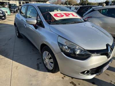 Renault Clio GPL 5 porte Wave Grigio usata Qualiano