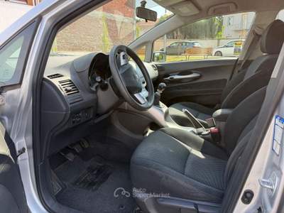 Toyota Auris Toyota Auris 2.0 D-4D Sol #11110 Argento usata Samarate