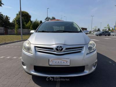 Toyota Auris Toyota Auris 2.0 D-4D Sol #11110 Argento usata Samarate