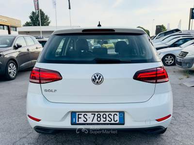 Volkswagen Golf 5p. Trendline BlueMotion Technology Bianco usata Massarosa