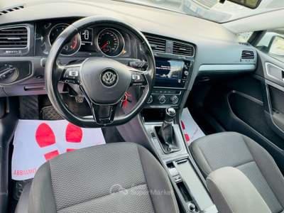 Volkswagen Golf 5p. Trendline BlueMotion Technology Bianco usata Massarosa