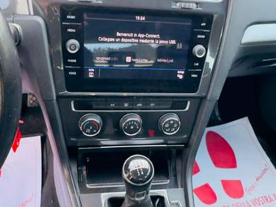 Volkswagen Golf 5p. Trendline BlueMotion Technology Bianco usata Massarosa