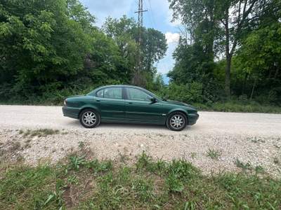 Jaguar X-Type Modello 4 WD Verde usata Schio