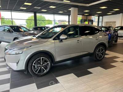 Nissan Qashqai MHEV 140 CV Tekna (TETTO PAN.) Grigio usata Lurate Caccivio