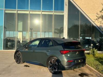 Cupra Born 79kWh 326 CV VZ - T-stock 2025 Oro usata Gela
