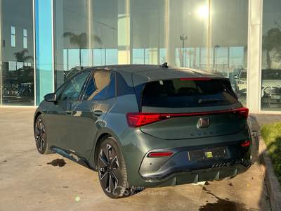 Cupra Born 79kWh 326 CV VZ - T-stock 2025 Oro usata Gela