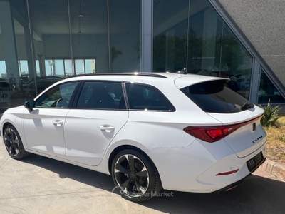 Cupra Leon Sportstourer 1.4 e-HYBRID 204 CV DSG - T-stock 2025 Bianco usata Gela