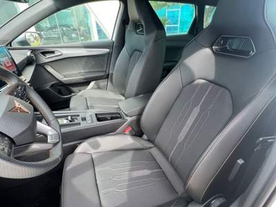 Cupra Leon Sportstourer 1.4 e-HYBRID 204 CV DSG T-stock 2025 Bianco usata Gela