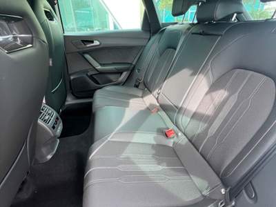 Cupra Leon Sportstourer 1.4 e-HYBRID 204 CV DSG T-stock 2025 Bianco usata Gela