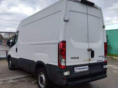 Iveco Daily 35S12 VH2 FURGONE PASSO MEDIO TETTO ALTO 3 POSTI 2018 Bianco usata Corato