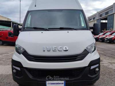 Iveco Daily 35S12 VH2 FURGONE PASSO MEDIO TETTO ALTO 3 POSTI 2018 Bianco usata Corato