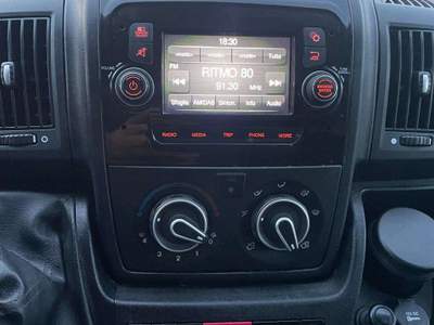 Peugeot Boxer 333 L2H2 2.2 BLUEHDI FURGONE P.MEDIO TETTO ALTO Bianco usata Corato