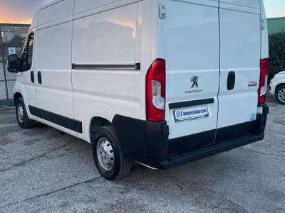 Peugeot Boxer 333 L2H2 2.2 BLUEHDI FURGONE P.MEDIO TETTO ALTO Bianco usata Corato
